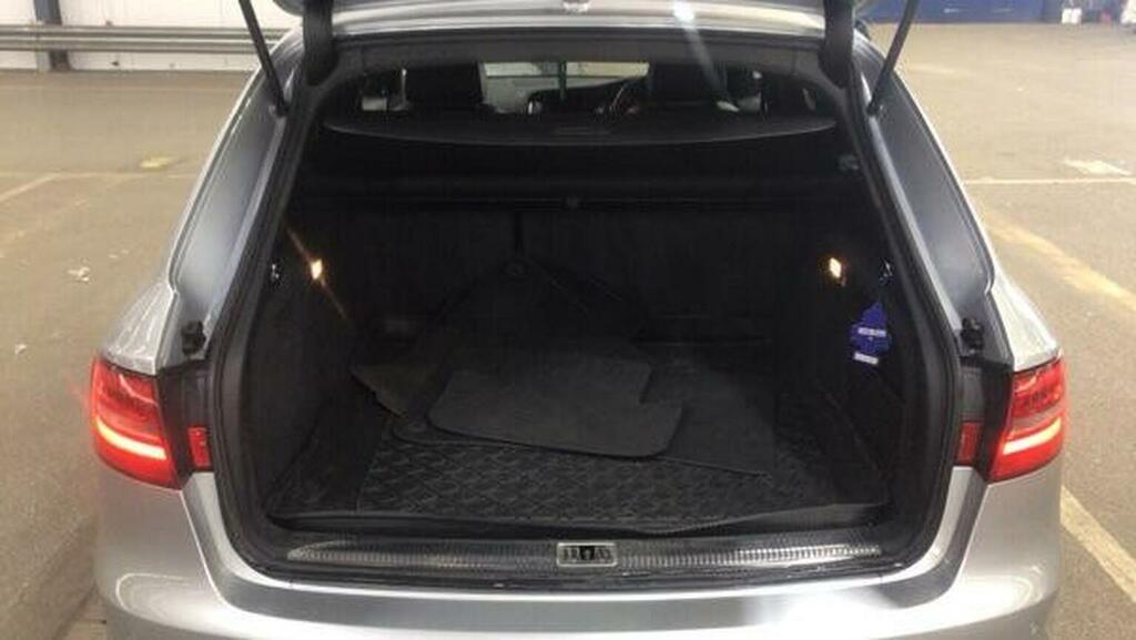 Audi A4 Avant 2L S Line Silver #12