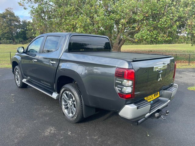 Mitsubishi L200 2.2L Dc Warrior White #8