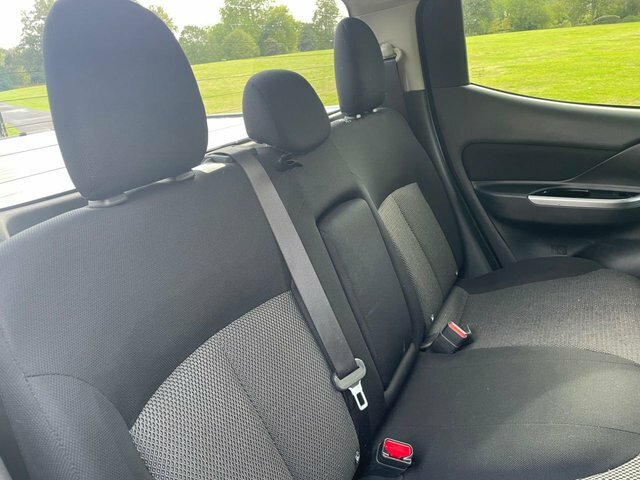 Mitsubishi L200 2.2L Dc Warrior White #25