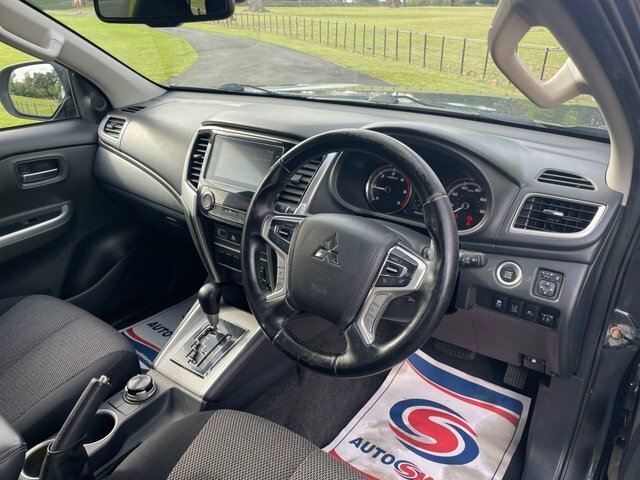 Mitsubishi L200 2.2L Dc Warrior White #9