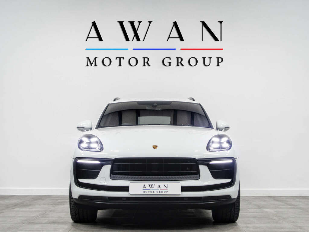 Porsche Macan 2.0 Macan 4Wd White #2