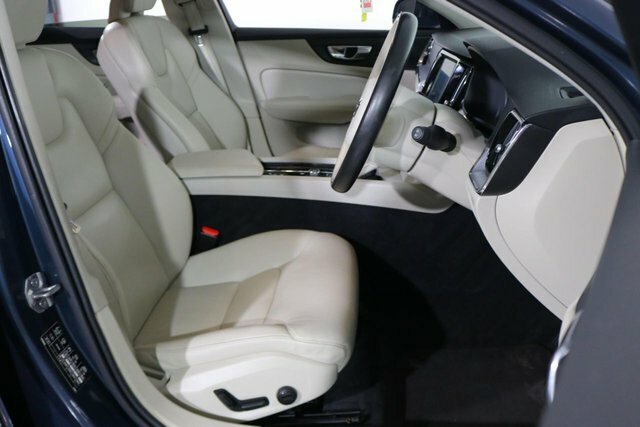 Volvo V60 Grey #19
