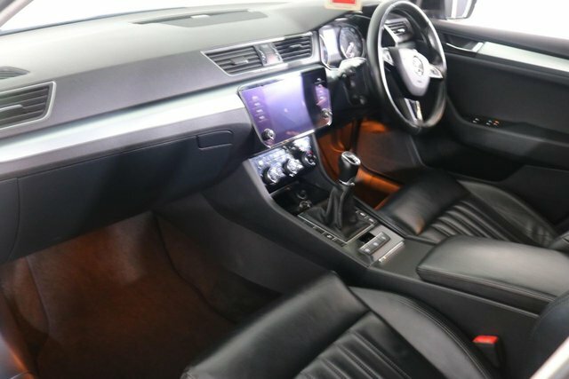 Skoda Superb 1.4 Superb Se Black #25