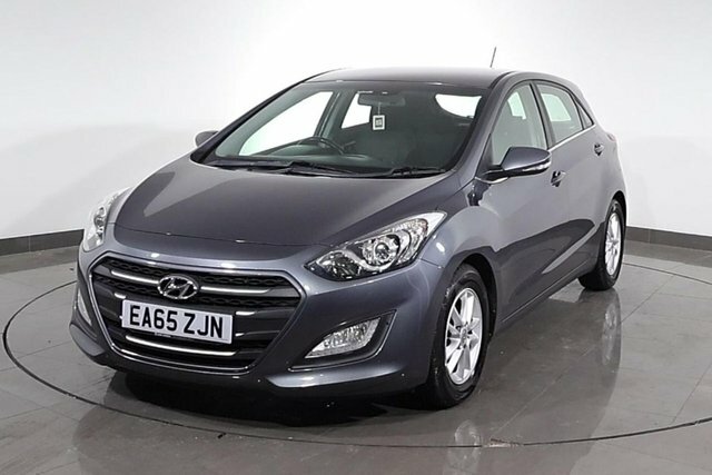 Hyundai I30 1.6 Crdi Blue Drive Se Nav Hatchback Ma Grey #2