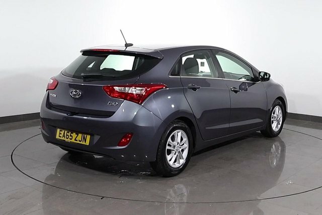 Hyundai I30 1.6 Crdi Blue Drive Se Nav Hatchback Ma Grey #3