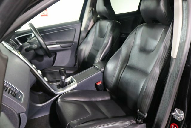 Volvo XC60  Grey #25