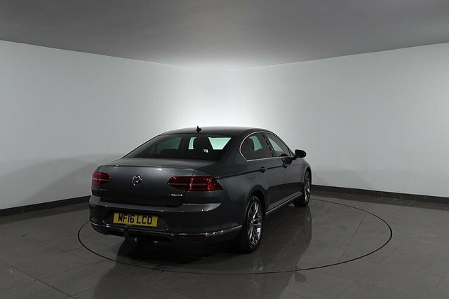 Volkswagen Passat Passat Gt Tdi Bluemotion Technology White #76