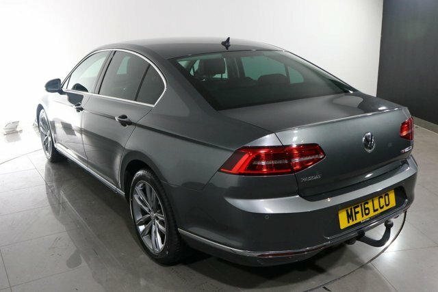 Volkswagen Passat Passat Gt Tdi Bluemotion Technology White #62