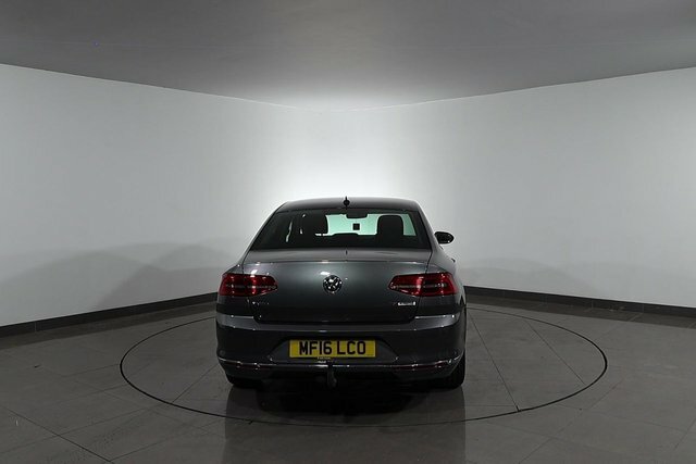 Volkswagen Passat Passat Gt Tdi Bluemotion Technology White #72
