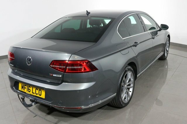 Volkswagen Passat Passat Gt Tdi Bluemotion Technology White #66