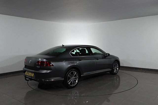 Volkswagen Passat Passat Gt Tdi Bluemotion Technology White #80