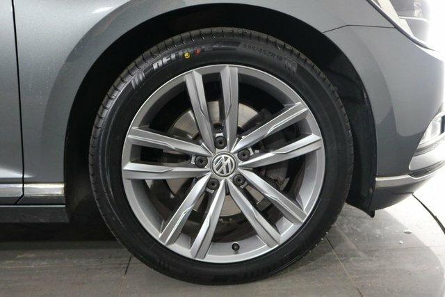 Volkswagen Passat Passat Gt Tdi Bluemotion Technology White #14