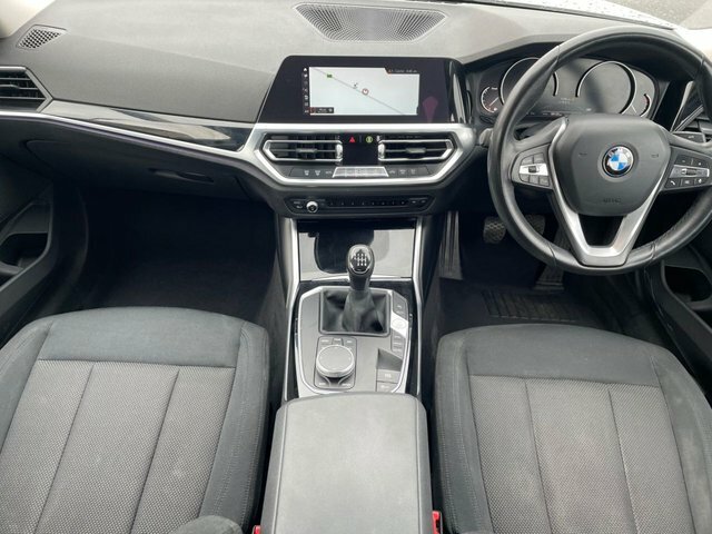 BMW 3 Series 2.0 320D Se Saloon YO19LNW White #3