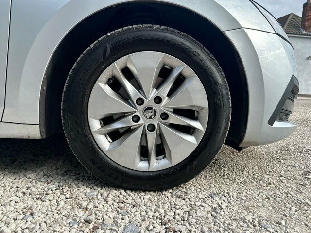 Skoda Octavia 2022 1.5 Tsi Se Blue #10