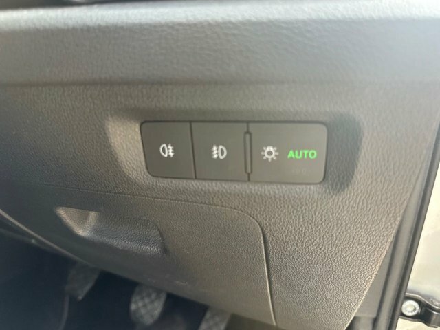 Skoda Octavia 2022 1.5 Tsi Se Blue #21