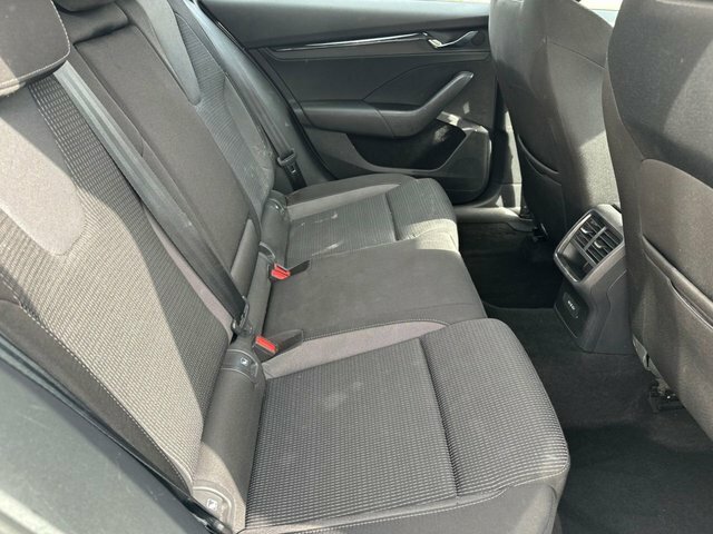 Skoda Octavia 2022 1.5 Tsi Se Blue #15