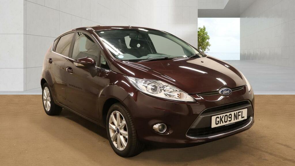 Ford Fiesta Hatchback 1.4 Zetec 200909 Red #2