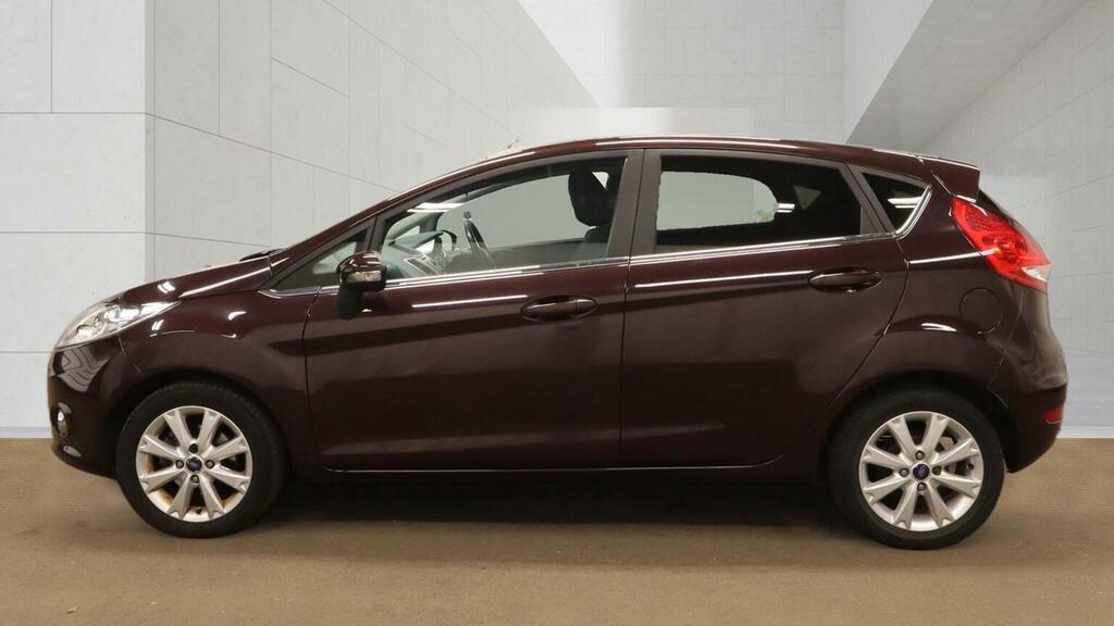 Ford Fiesta Hatchback 1.4 Zetec 200909 Red #6