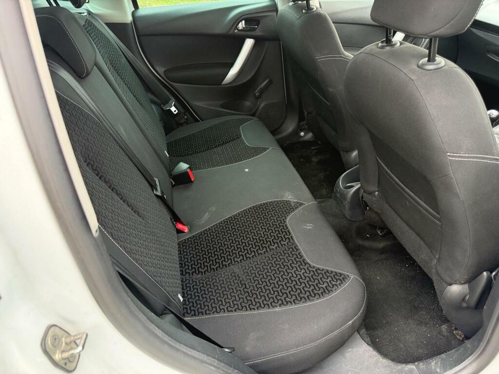 Citroen C3 Hatchback Vtr Plus 201161 Silver #19