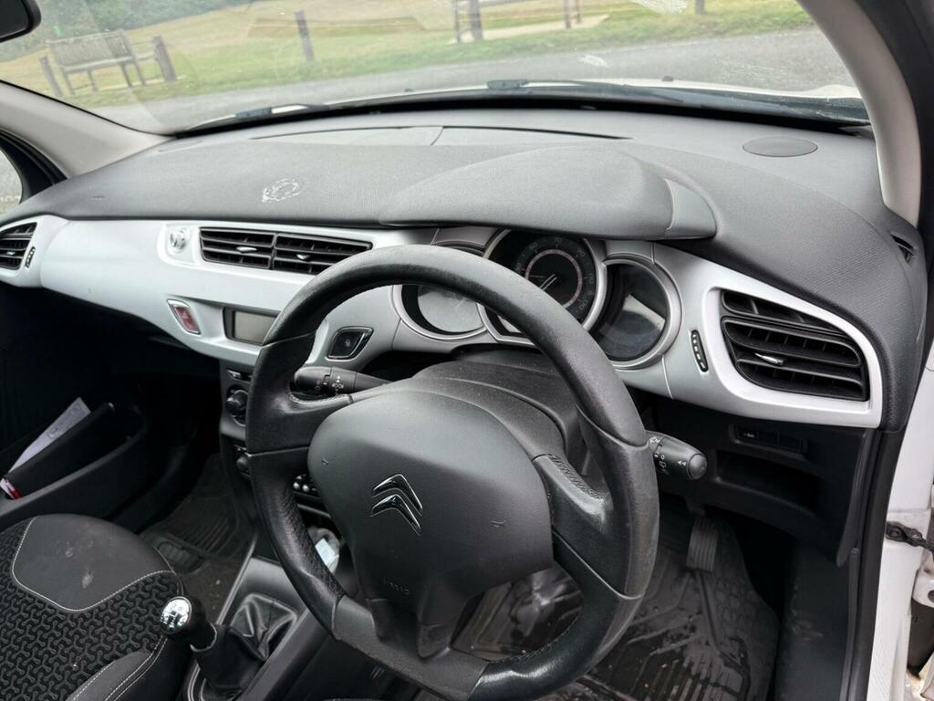 Citroen C3 Hatchback Vtr Plus 201161 Silver #17