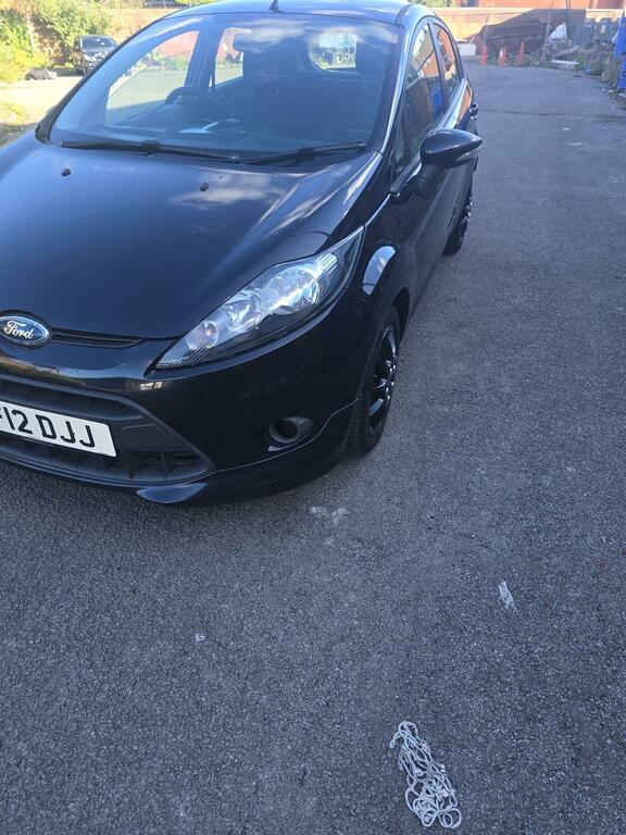 Ford Fiesta Edge Black #4