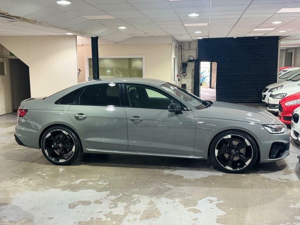 Audi A4 Black Edition Grey #5