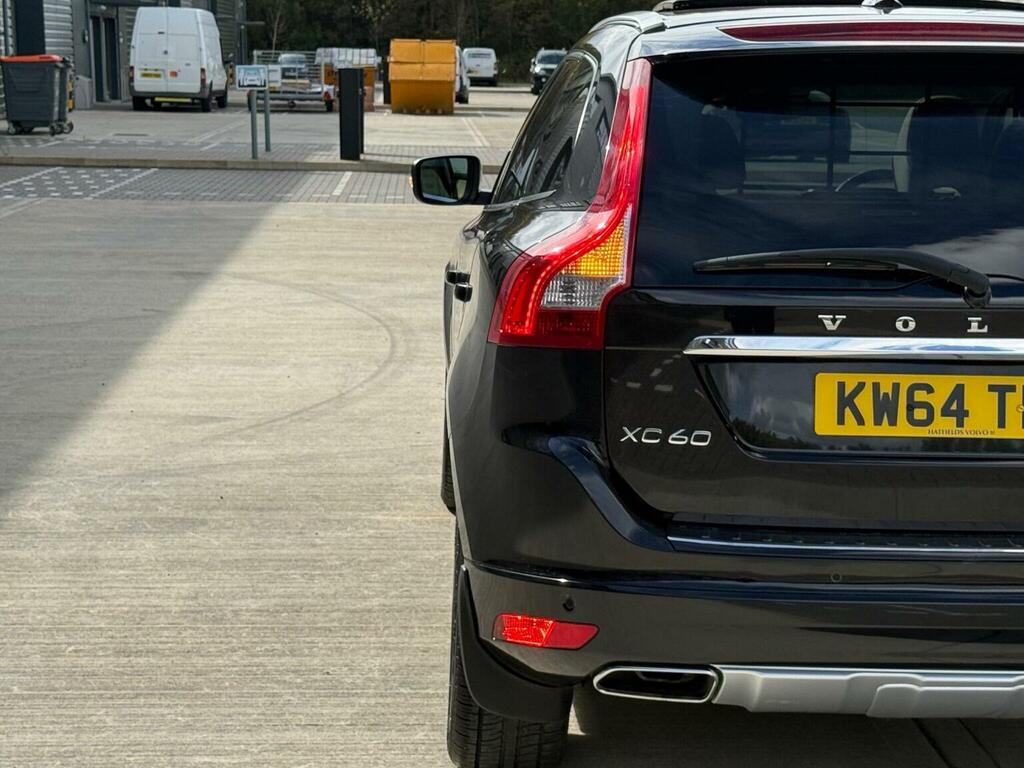 Volvo XC60  White #19