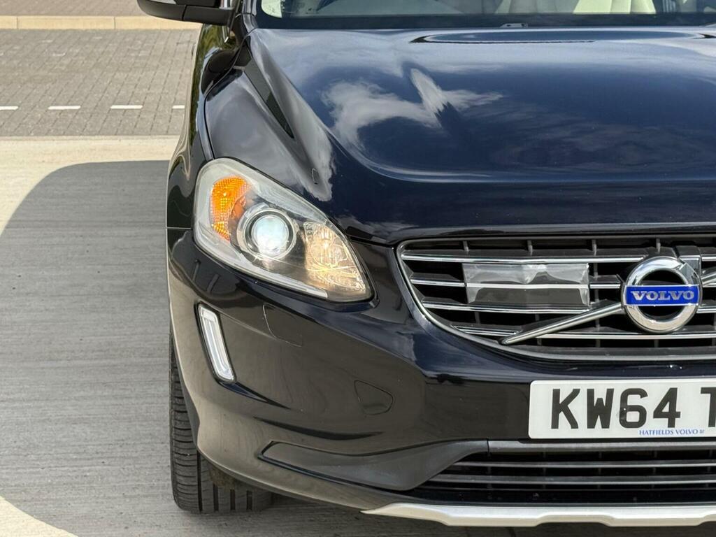 Volvo XC60  White #17