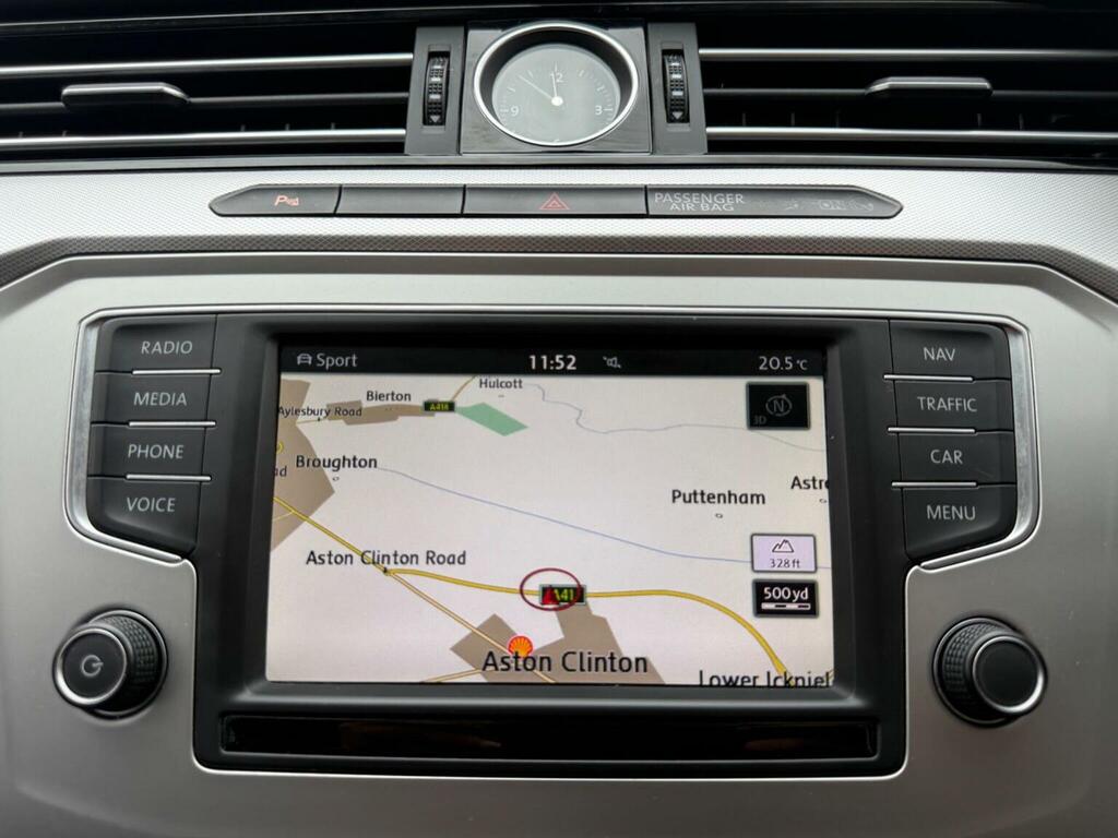 Volkswagen Passat 2.0 Tdi Se Business Euro 6 Ss Silver #2