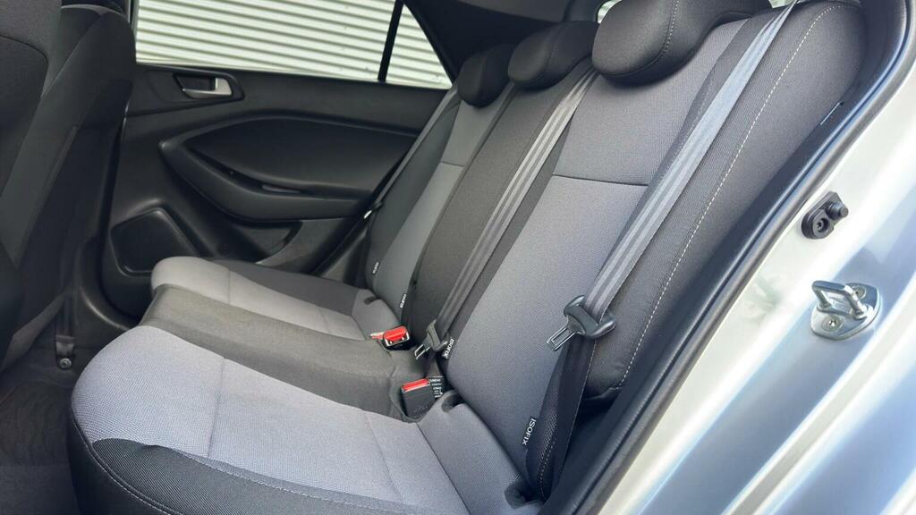 Hyundai I20 I20 Play Mpi White #22