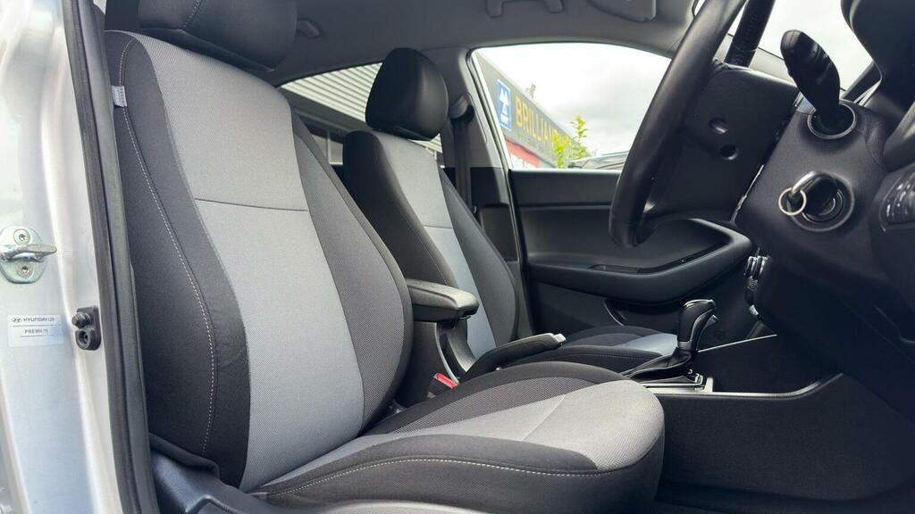 Hyundai I20 I20 Play Mpi White #18
