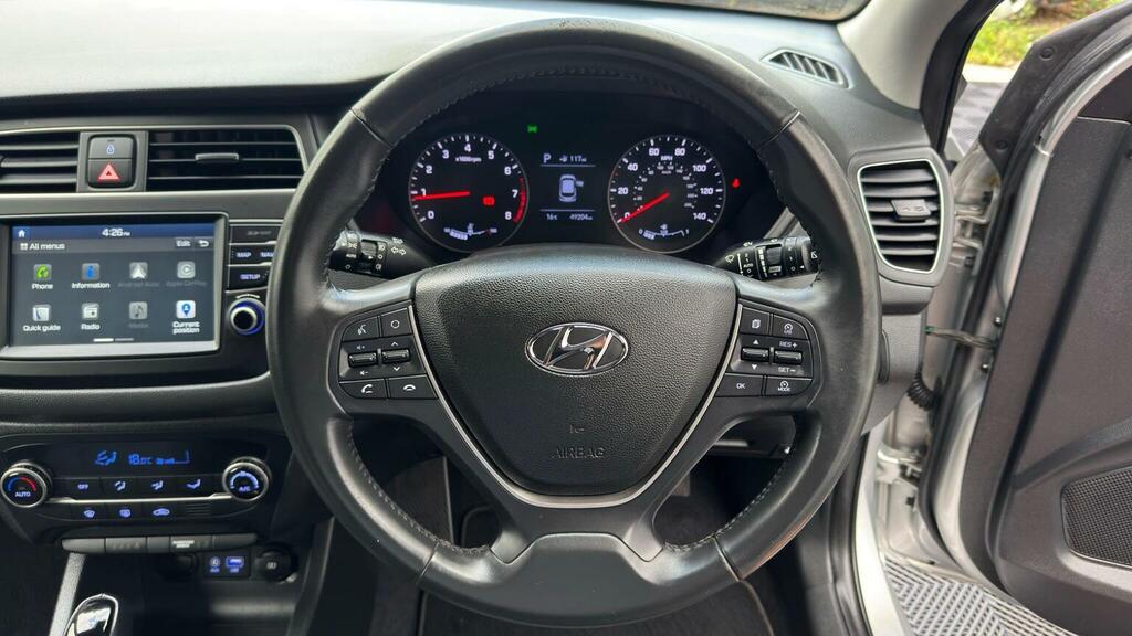 Hyundai I20 I20 Play Mpi White #40