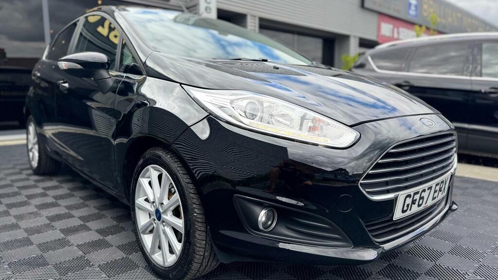 Ford Fiesta 1.0T Ecoboost Titanium Euro 6 Ss Black #2