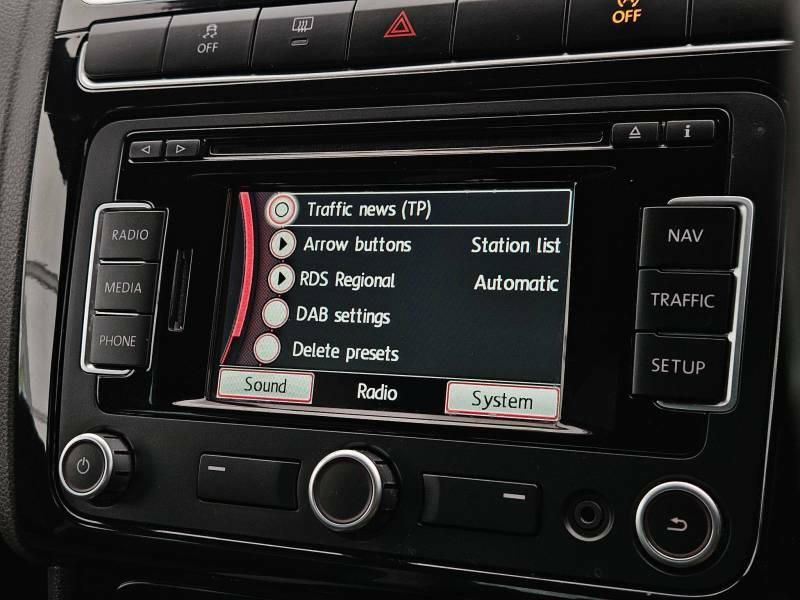 Volkswagen Polo Hatchback White #15