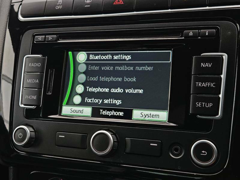 Volkswagen Polo Hatchback White #16