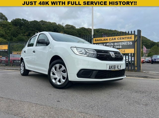 Dacia Sandero 1.0 Sce Ambiance Hatchback Euro White