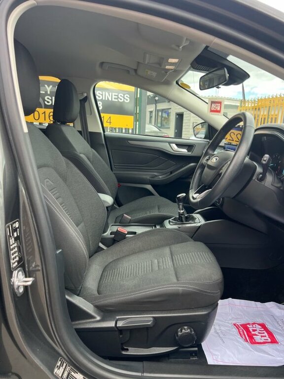 Ford Focus 1.0 Ecoboost Hybrid Mhev 155 St-line Edition White #25