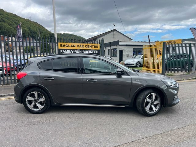 Ford Focus 1.0 Ecoboost Hybrid Mhev 155 St-line Edition White #2
