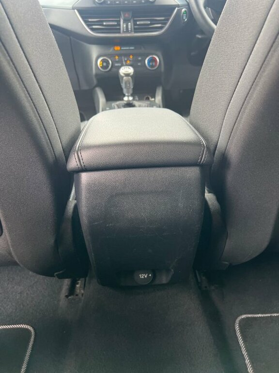 Ford Focus 1.0 Ecoboost Hybrid Mhev 155 St-line Edition White #35