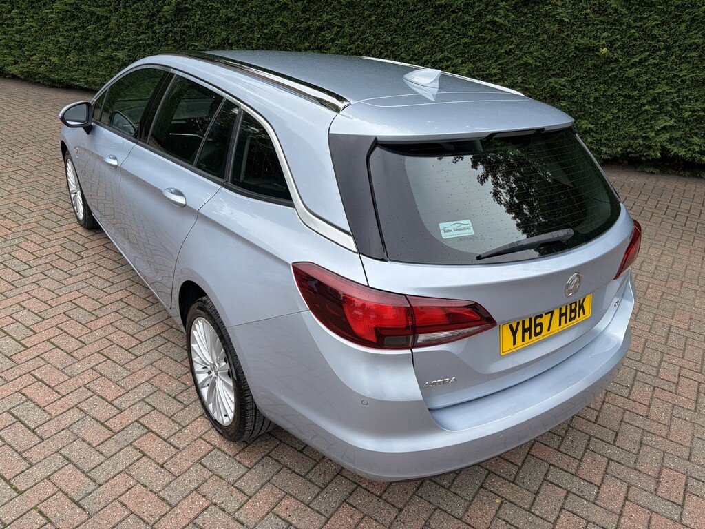 Vauxhall Astra 1.6 Cdti Blueinjection Elite Nav Silver