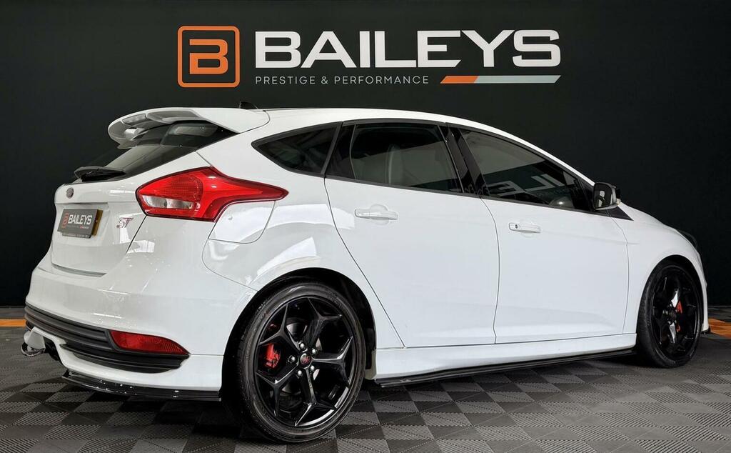 Ford Focus 2.0T Ecoboost St-2 Euro 6 Ss 201515 FN15DFE White #2