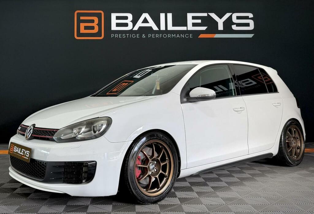 Volkswagen Golf 201374 White