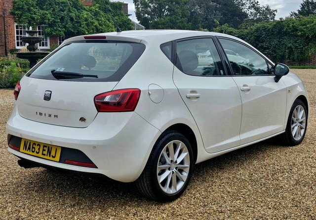 Seat Ibiza 1.2 Tsi Fr Hatchback White #4