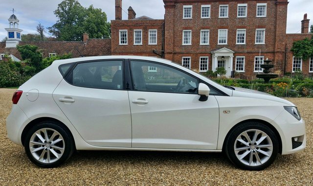 Seat Ibiza 1.2 Tsi Fr Hatchback White #3