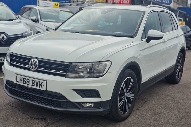 Volkswagen Tiguan 1.4 Tsi Se Navigation Suv Euro 6 White #3