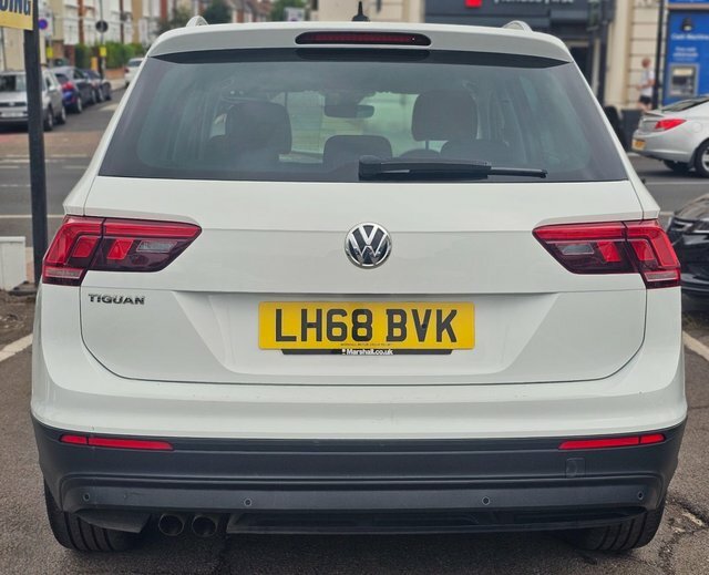 Volkswagen Tiguan 1.4 Tsi Se Navigation Suv Euro 6 White #6