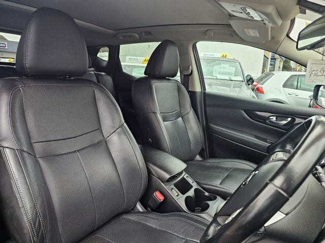 Nissan Qashqai N-tec White #11