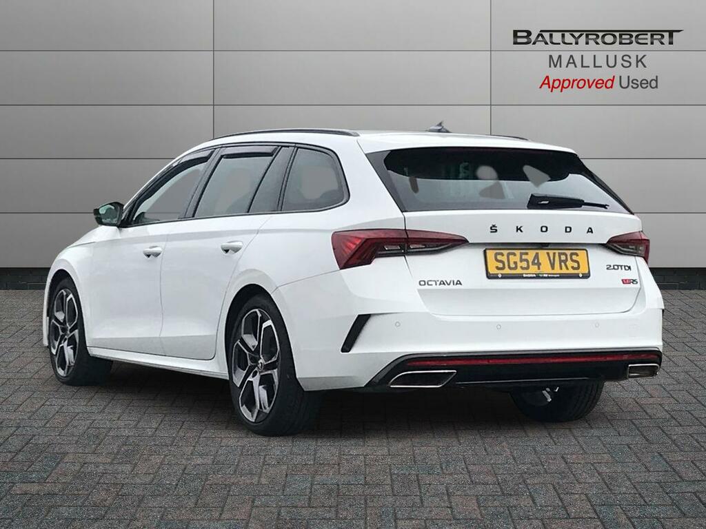 Skoda Octavia 2.0 Tsi Vrs White #2