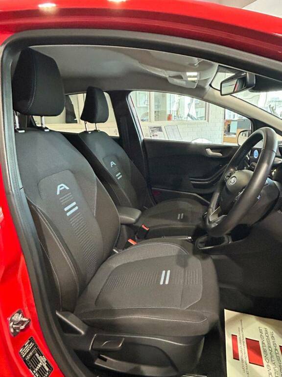 Ford Fiesta Titanium Silver #7