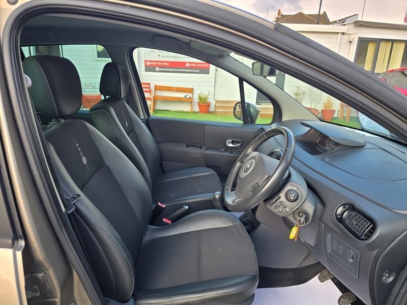 Renault Grand Modus Dynamique Red #10